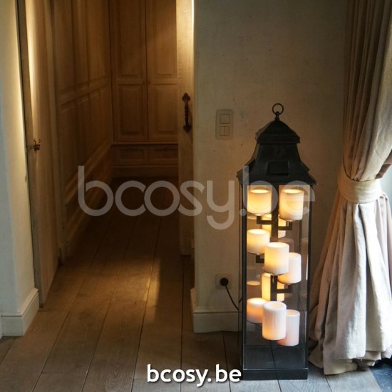 Authentage Vloerlampen Stalampen Staande Lampen Staanlampen Lampadaires Lampes Raides Debouts Sur Pied De Sol Floor lights Standing Floorlamps Stehleuchten.