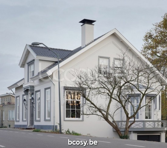 Authentage GRA001WU3 Authentage GRACIEUZE Applique murale extérieure E27 Bronze Authentage Appliques Murales d'extérieur.