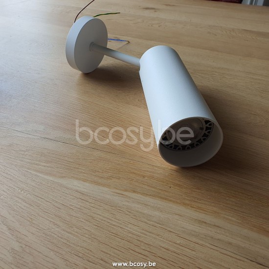 Tekna FLATSPOT 6-SURFACE MOUNTED XOB LED-lackiert Weiß.