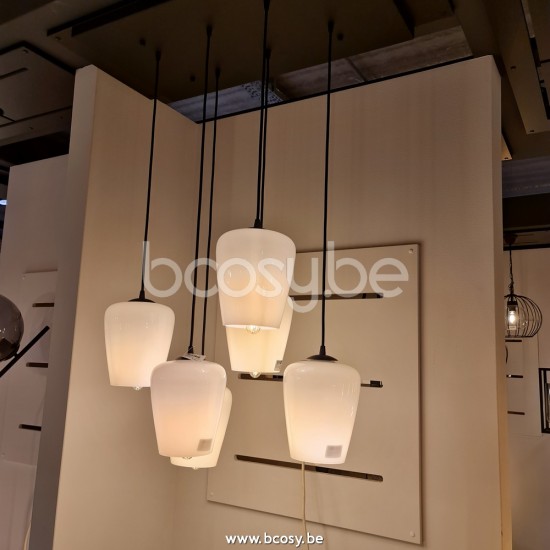 Marckdael lampekap Tulpeglas Opaal Wit Marckdael GLASS-SMALL-TULIP-OPAL-WHITE Samples opaal wit lampekap H 21cm VVD VDV Verlichting van Dijc.