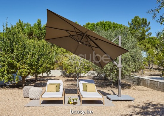 Jardinico ANTEGO 300x300 Vierkante Vrijhangende Parasol 3x3 Mast Antraciet-charcoal Doek Taupe Classic-Acryl solids.