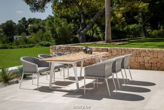 Jati&Kebon Elko rechthoekige tuintafels in massieve teak Wit mat aluminium.