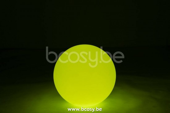 J Line 20274 Éclairage Lampade Lampe De Table Lamp Met Kap Table Lamp Lampen Armatures D intérieur Leeslichten Lamps Tischlampe Binnenverlichting Luminaires D intérieur Tafellampen Table Lights Lampes