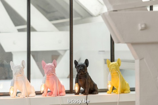 Jline Lampe Bulldog Poly Noir.