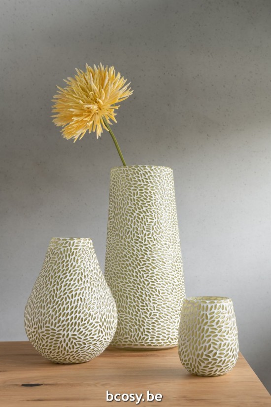 Jline Chrysanth Mini Plastic Light Yellow.