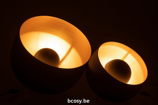 J Line 37181 Table Lamps Éclairage Beleuchtung Verlichting Tischleuchten Leeslichten Lampade Lamp Met Kap Lampes Lampes De Ta.