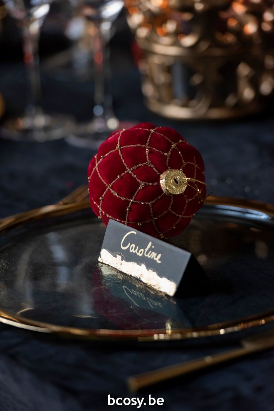 Jline Caja De 4 Bolas De Navidad 2 2 Lineas Cuadrados Terciopelo Rojo Oro.