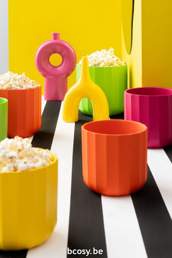 J Line Vaso Astratto Porcellana Lucido Fucsia Large Jarron Abstracto Porcelana Brillante Fucsia Large.