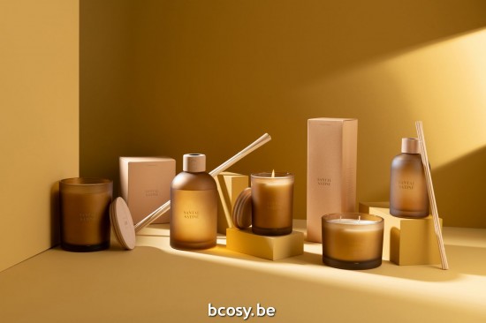 J Line Candela Profumata Accords Essentiels Santal Satine 52Ore Vela Perfumada Accords Essentiels Santal Satiné 52H.