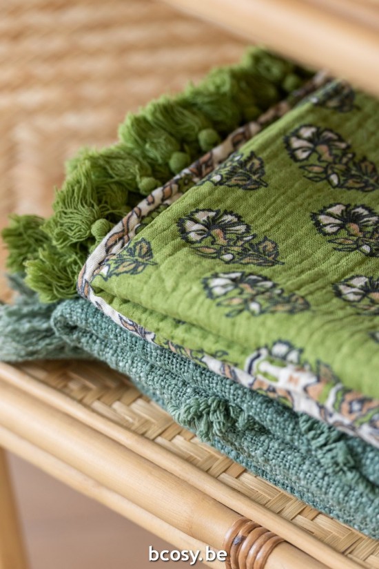 J Line Plaid Tappeto Di Spiaggia Fiori Cotone Verde Plaid Alfombra De Playa Flores Algodón Verde.