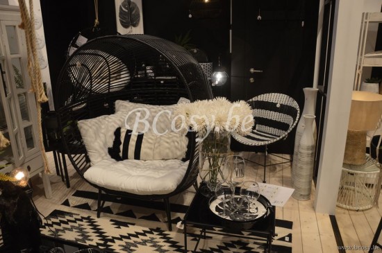 J Line Loungestoel Ovaal Staal Zwart