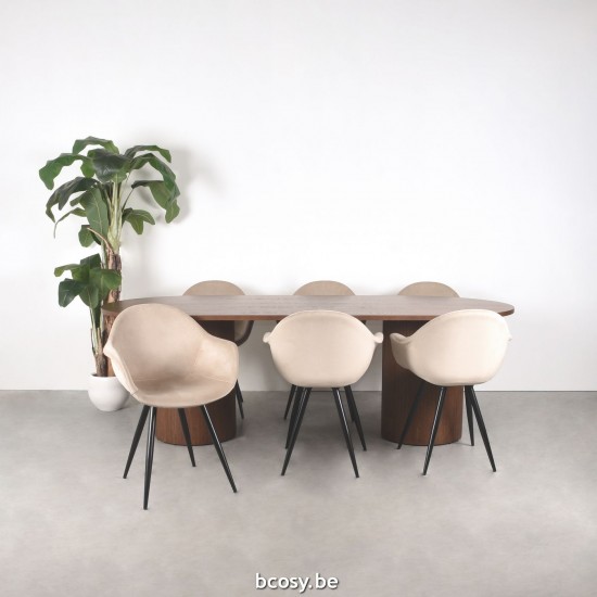 LABEL51 Table à manger Oliva Noyer Chêne 240 cm.