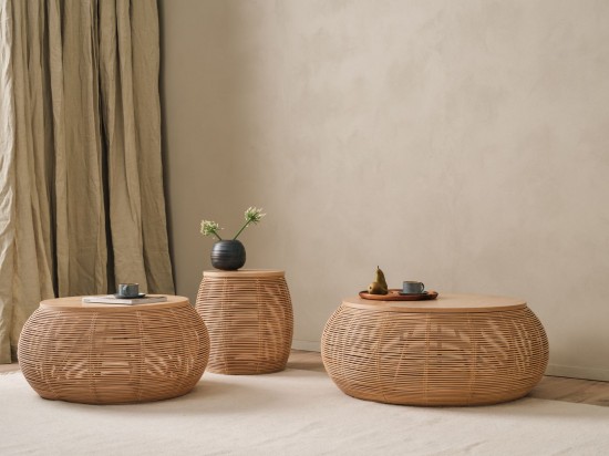 Vincent Sheppard Vivi Dia 77 Table basse ronde Rotin Naturel dessus de table Chêne naturel.