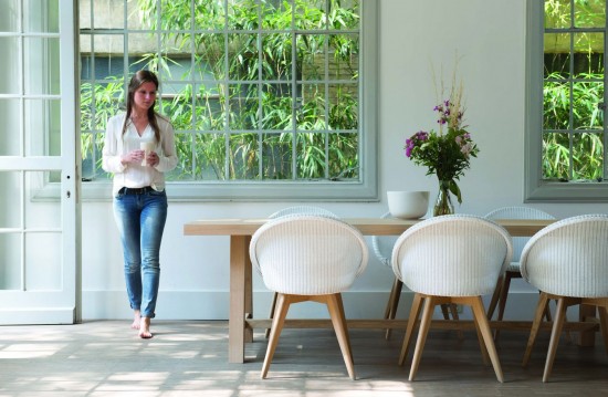 Vincent Sheppard Chaise Joe base chêne Joe Chaise Cadre en Bois Chêne naturel Lloyd Loom Blanc pur.
