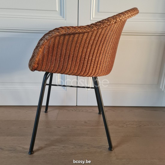 Vincent Sheppard Avril Stoel Zwart Gepoedercoat Stalen A frame.