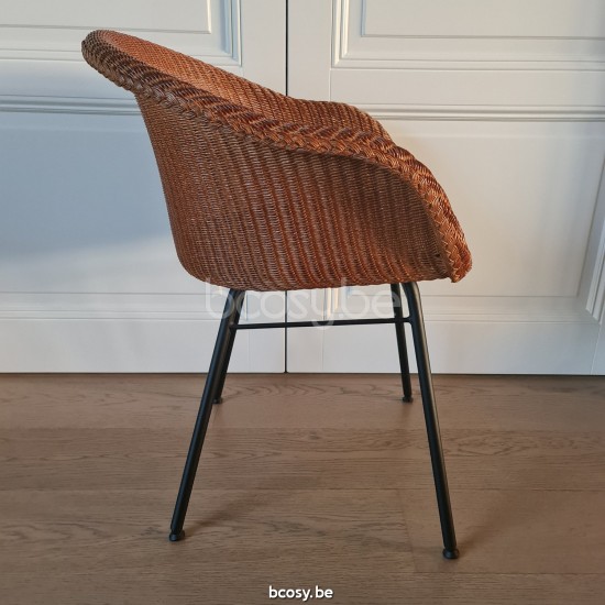 Vincent Sheppard Avril fauteuils chaises avec accoudoirs Cadre en Acier A Revêtement en poudre noir Lloyd Loom Caramel.