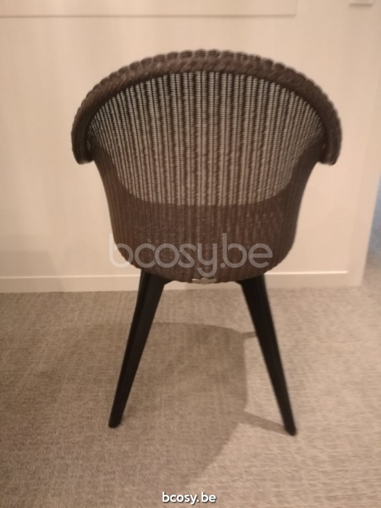 Vincent Sheppard Avril Chaise de salle à manger avec dossier haut Cadre en Bois dur teinté noir Lloyd Loom Espresso.