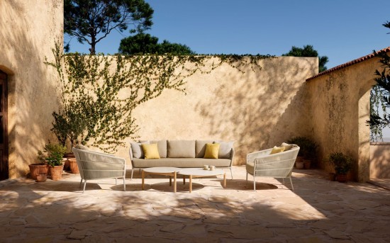 Vincent Sheppard Akari Lounge Stuhl Rahmen aus Dune Weiß Aluminium Flachs Seil Polypropylen.