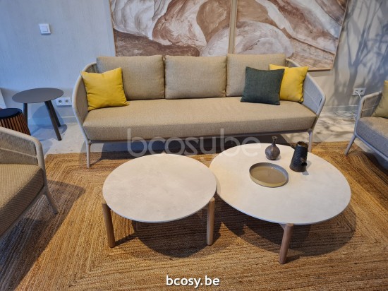 Vincent Sheppard Akari Loungebank 3s Rahmen aus Dune Weiß Aluminium Flachs Seil Polypropylen.