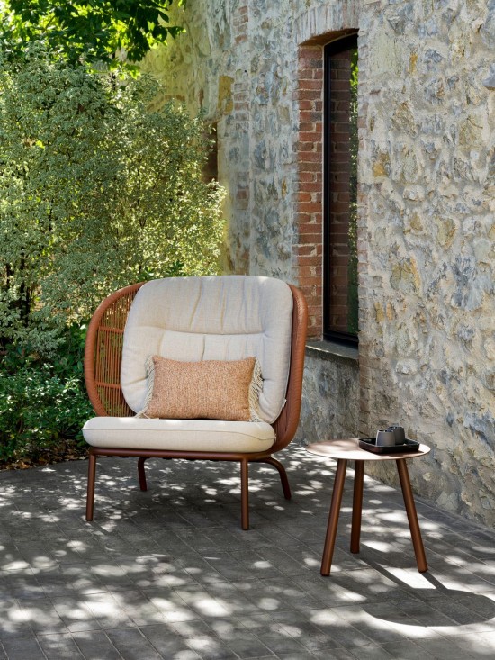 Vincent Sheppard KODO Cocoon Dune White Kodo Cocoon Rahmen aus Rostfarbe Aluminium Zimt Seil Polypropylen.