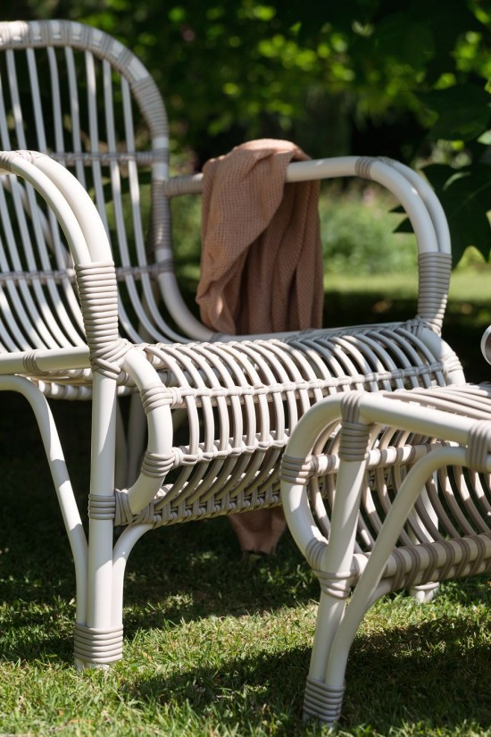 Vincent Sheppard Lucy garden outdoor cocoon chairs Off White Wicker-rope Polyethylene.