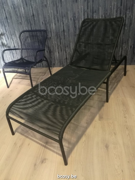 Vincent Sheppard Loop sonnenliege strandstuhl strandstuehle gartenliegen Rahmen aus Schwarz Aluminium Schwarz Flechtwerk Poly