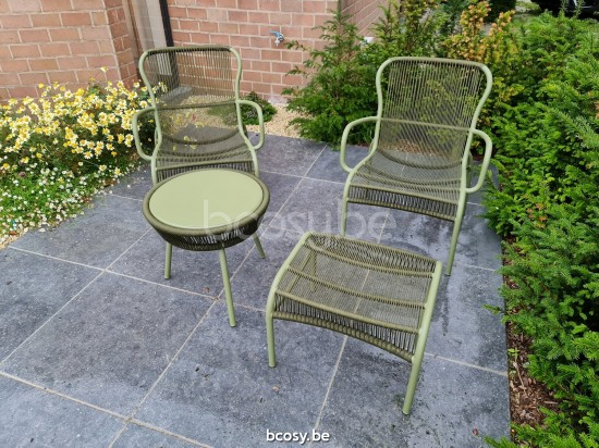Vincent Sheppard Loop garden outdoor lounge sets Moss Aluminium frame Moss Crochet Polypropylene.