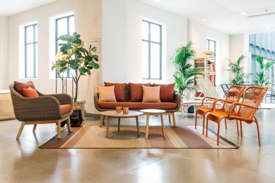 Vincent Sheppard LOOP Rope Fauteuil de Salon Loop Fauteuil de repos Cadre en Aluminium Terre cuite Cordon Crocheté Terre cuite Polypropylène.