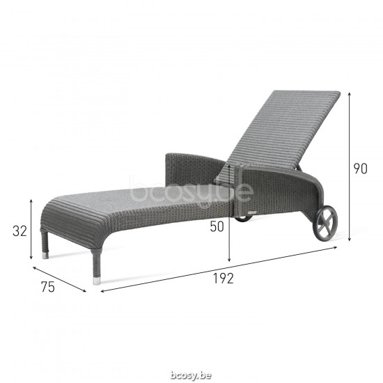Vincent Sheppard Vincent Sheppard Dovile Sunlounger With Arms Pure White Lloyd Loom.