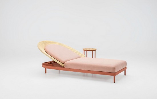 Vincent Sheppard Wicked Sonnenliege Rahmen aus Terrakotta Aluminium Natürlich Flechtwerk Polyethylen.