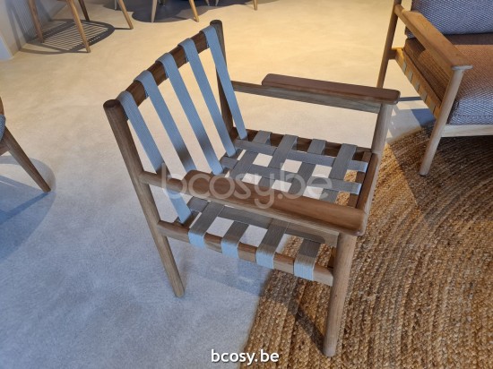Vincent Sheppard Oda Tuinarmstoelen Onbehandeld teakhout frame Flax Stoffen Band Polypropyleen.