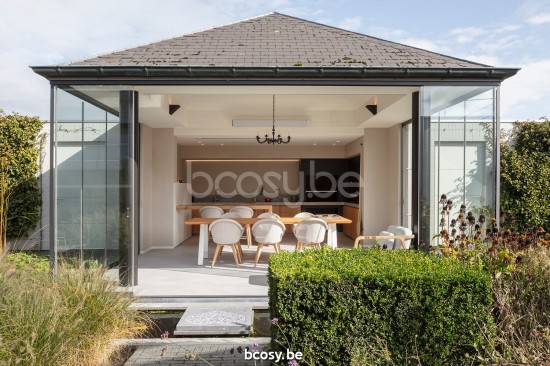 Vincent Sheppard Edgard Stuhl Teakholz Basis Edgard Stuhl Rahmen aus Unbehandeltes Teakholz Alte Spitze Flechtwerk Polyethylen.