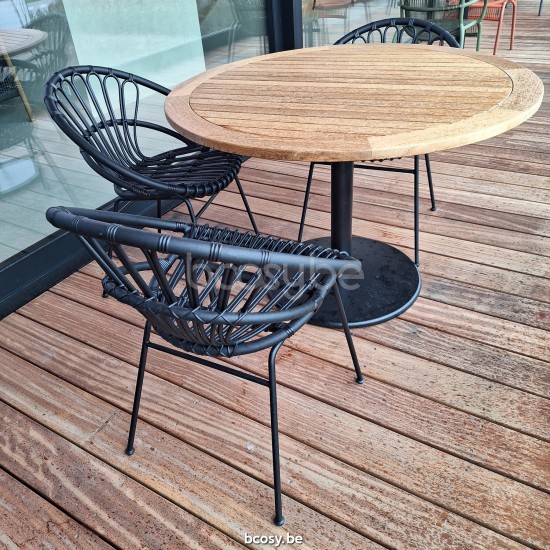 Vincent Sheppard Roxanne Stuhl schwarz Roxanne Stuhl Rahmen aus Schwarz Stahl Schwarz Flechtwerk Polyethylen.