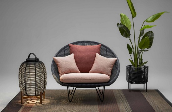 Vincent Sheppard Tika Lantaarn Teak Voet Zwart Onbehandeld teakhout frame.