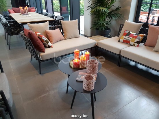 Vincent Sheppard Leo Beistelltisch Ø60 cm Leo Runder Gartentisch Dia 60 Rahmen aus Lava Aluminium.