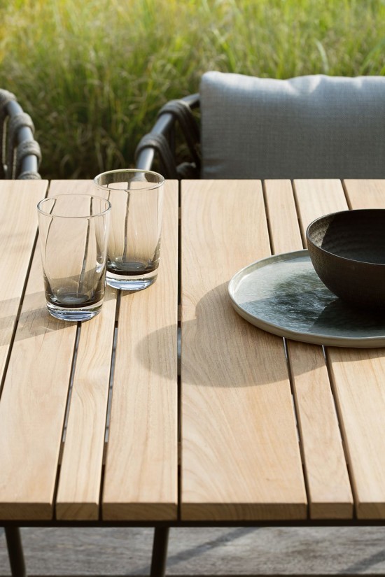 Vincent Sheppard Leo Panneau En Teck 180x90 Table de Jardin Cadre en Aluminium Lave dessus de table Teck non traité.