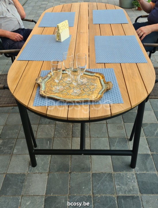 Vincent Sheppard Wicked tuintafels Zwart Aluminium frame 200x90.