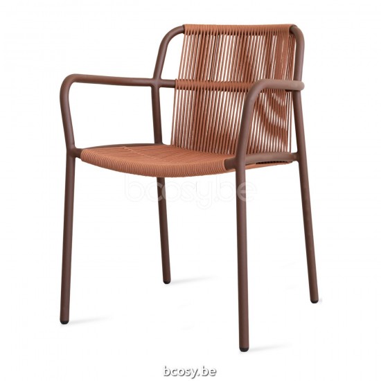 Vincent Sheppard Sweep Tuinstoelen Roestkleur Aluminium frame Kaneel Touw Polypropyleen.