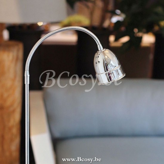 Authentage Vloerlampen Stalampen Staande Lampen Staanlampen Lampadaires Lampes Raides Debouts Sur Pied De Sol Floor lights Standing Floorlamps Stehleuchten.