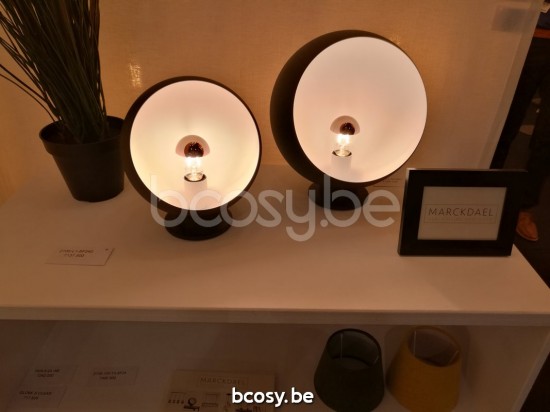 Armatures D'intérieur Vertus Lampe De Table Vertus Binnenverlichting Vertus Table Light Vertus Pieds De Lampe Avec Abat Jour Vertus Tischleu.