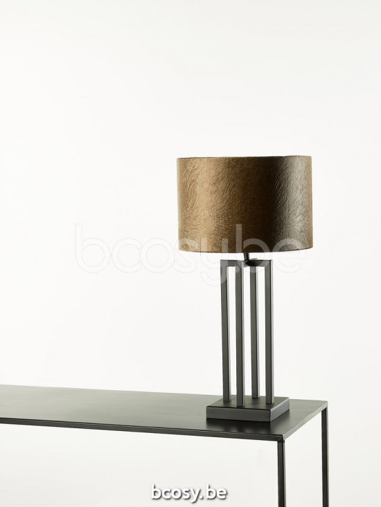 Éclairage D'intérieur VVD Lampenfuss Mit Schirm VVD Luminaires VVD Lampade VVD Pieds De Lampe Avec Abat Jour VVD Lamparas VVD Leeslichten VV.