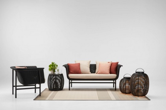 Vincent Sheppard Ivo garden outdoor coffee side tables Dia 44 Black Wicker-rope Polyethylene.