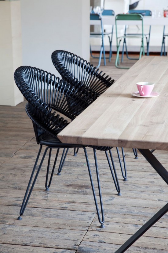 Vincent Sheppard Albert eettafels keukentafels woonkamer Zwart Gepoedercoat Stalen X frame 220x100.