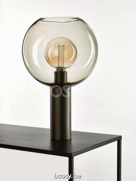 Pieds De Lampe Avec Abat Jour VVD Tischleuchte VVD Table Lights VVD Luminaires D'intérieur VVD Lampenfuss Mit Schirm VVD Luminaires VVD Lamp.