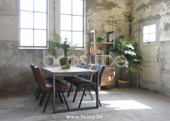 LABEL51 Eetkamerstoelen.