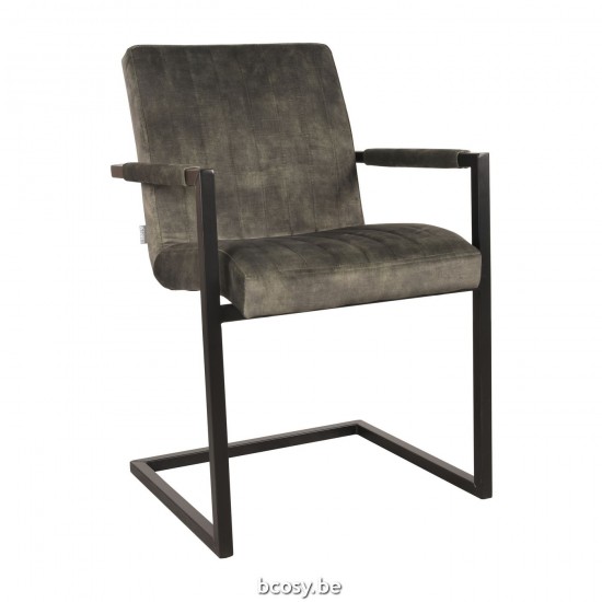 LABEL 51 Esstischstühle Milo Jäger.