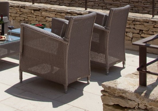Vincent Sheppard Dovile salons de jardin détente 1 place Lloyd Loom Taupe.