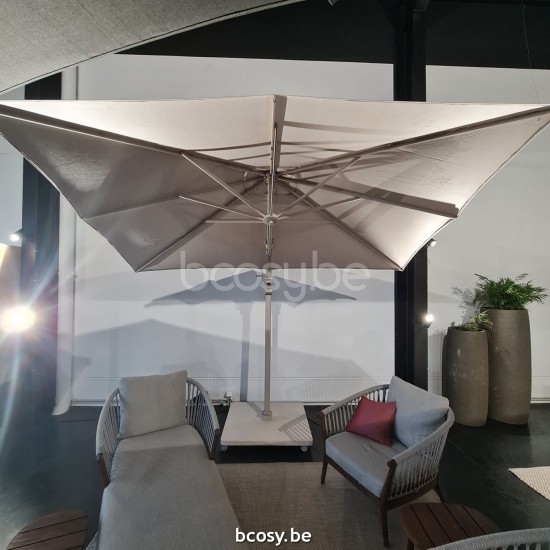 Jardinico ANTEGO 300x300 Vierkante Vrijhangende Parasol 3x3 Mast Linnen Doek Cloud Sunbrella.