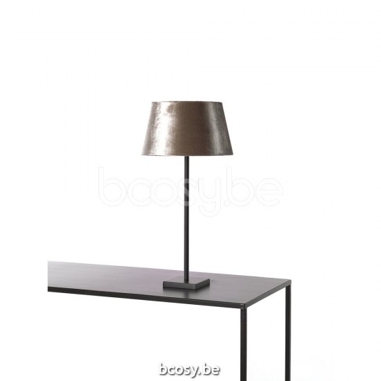 Marckdael tafellamp Billiardo Marckdael 0255-40-BL-STKP-H25-SAN-REMO-03-VENUS-ON-TAUPE Tablelamps zwart tafellamp H 40cm VVD VDV Verlichting.