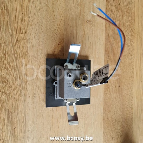 Outdoor Wandlamp ERM Lamparas ERM Aussenleuchten ERM Wandlampe ERM Outdoor Lighting ERM Buitenwandverlichting ERM Buitenmuurlamp ERM Outdoor Wandverlichting ERM.